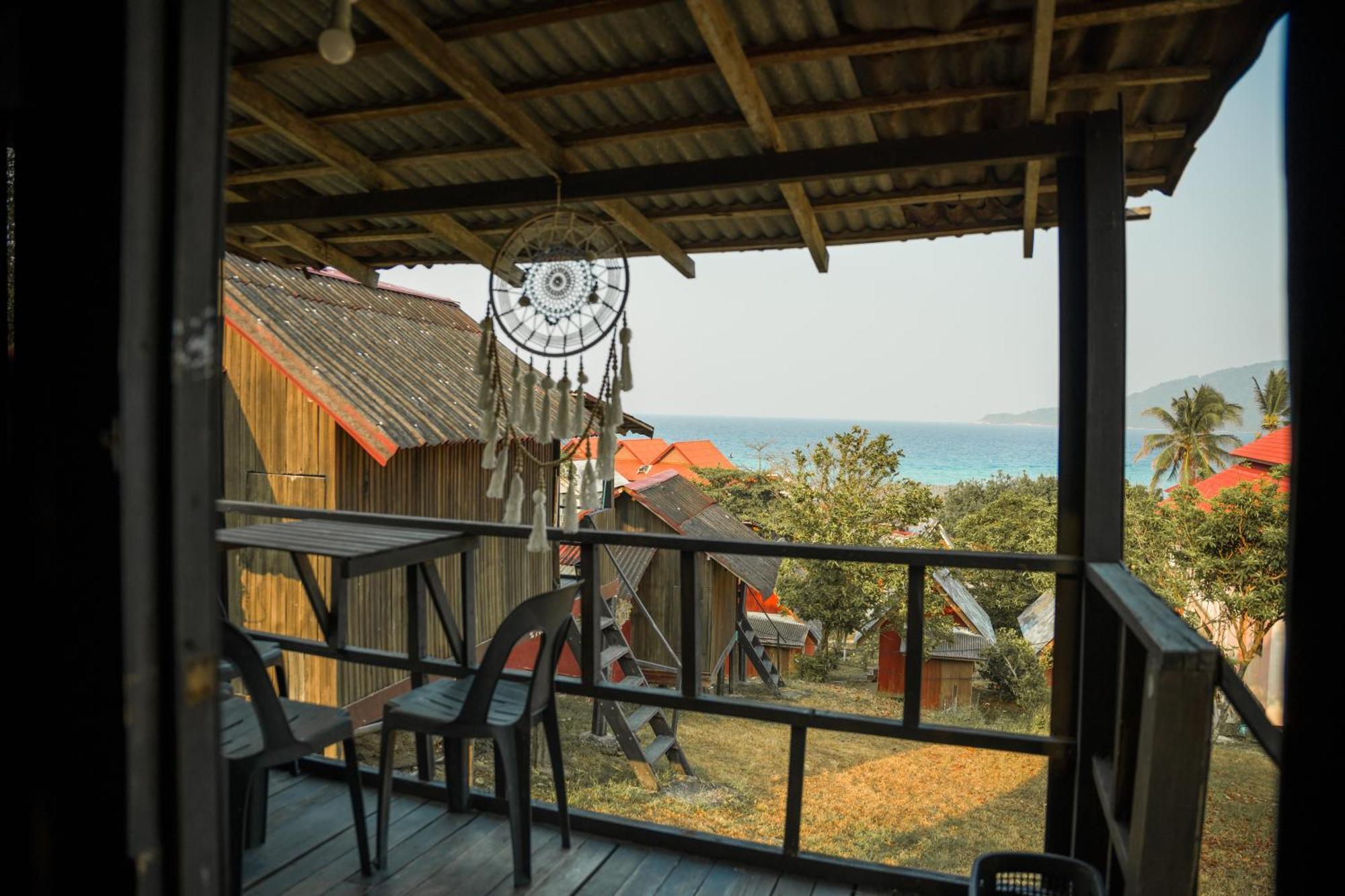 Harrera Perhentian, Long Beach Kampong Pasir Panjang  Экстерьер фото